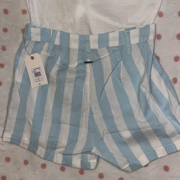 Billabong Outfit - Picture 5 of 8